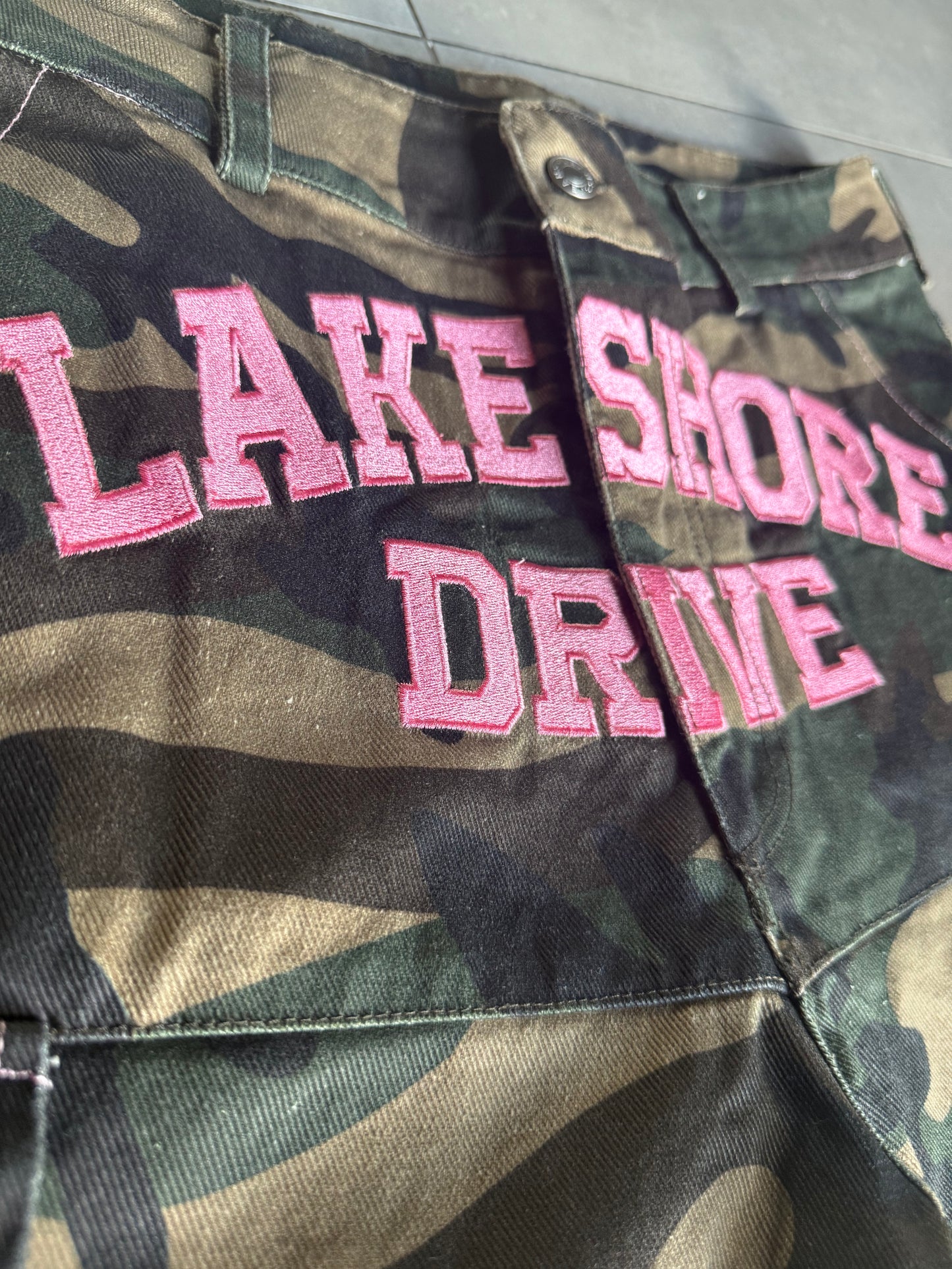 "Lake Shore Drive" Cargo Shorts